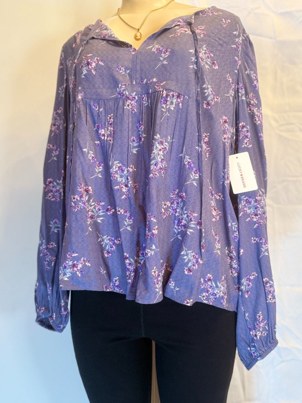 Lucky Brand LS Blue Floral Print Blouse. Women's M, New With Tags!
